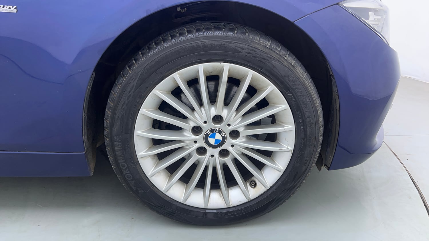 Used 2018 BMW 3 Series 320d Luxury Line Diesel Automatic tyres RIGHT FRONT TYRE RIM VIEW