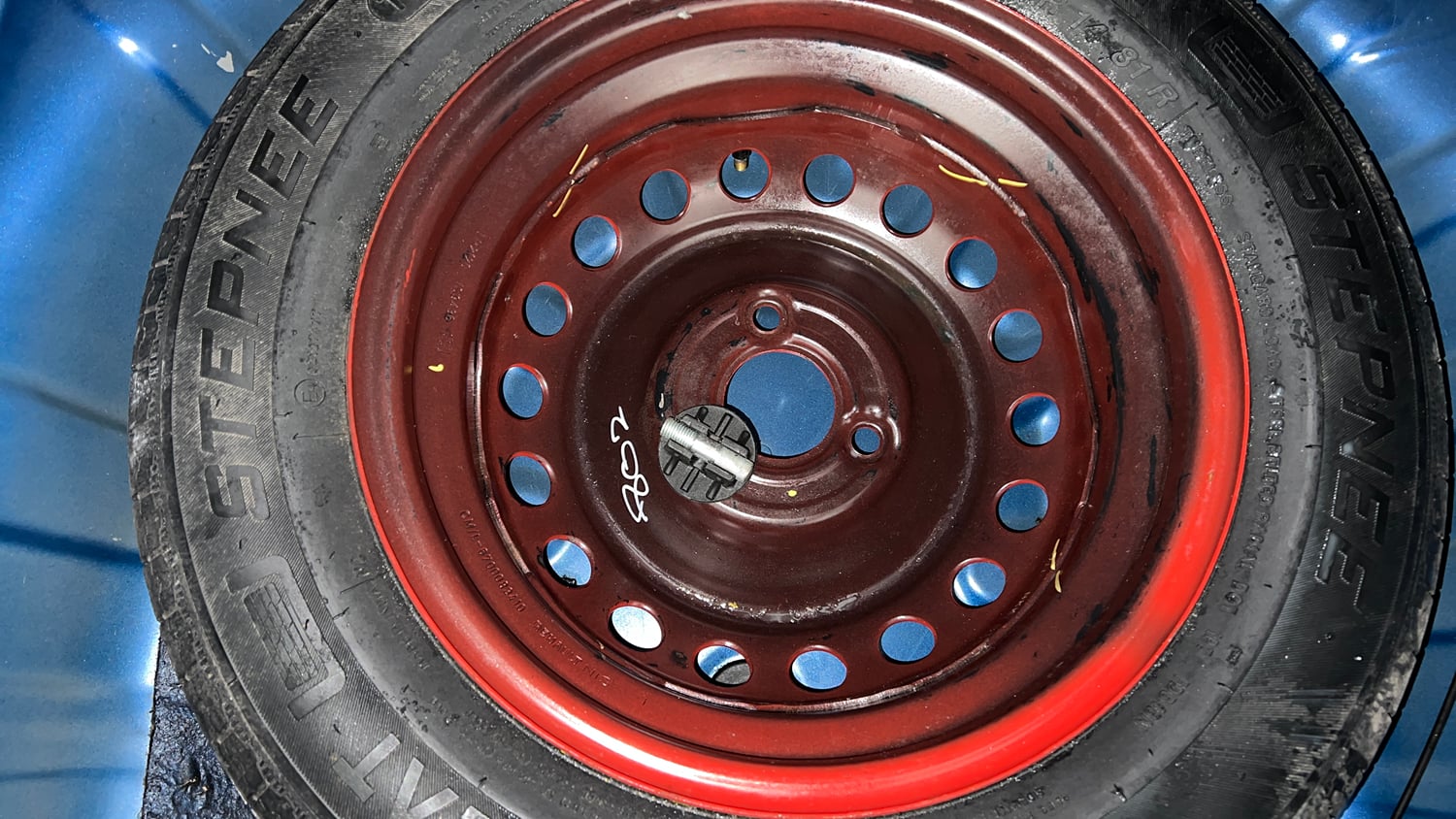 Used 2022 Renault Kwid CLIMBER 1.0 (O) Petrol Manual tyres SPARE TYRE VIEW