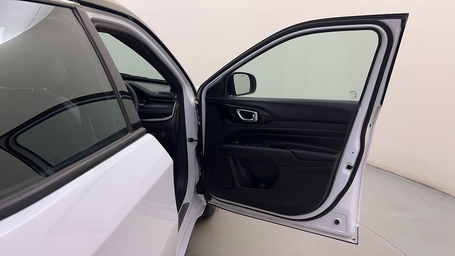 Used 2022 Jeep Compass 5th Anniversary Edition 1.4 Petrol DCT Petrol Automatic interior RIGHT FRONT DOOR OPEN VIEW