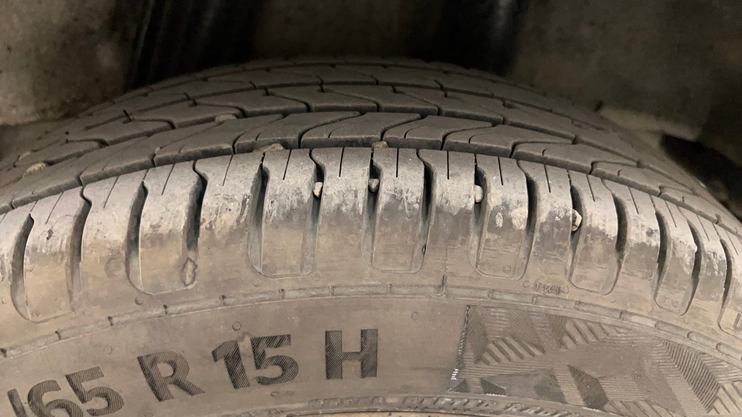 Used 2016 Honda Jazz SV Petrol Petrol Manual tyres LEFT REAR TYRE TREAD VIEW
