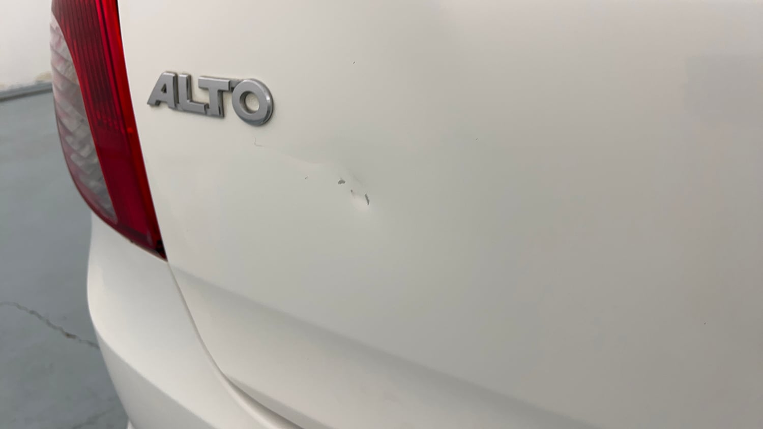 Used 2023 Maruti Suzuki Alto 800 VXi Petrol Manual dents MINOR DENT