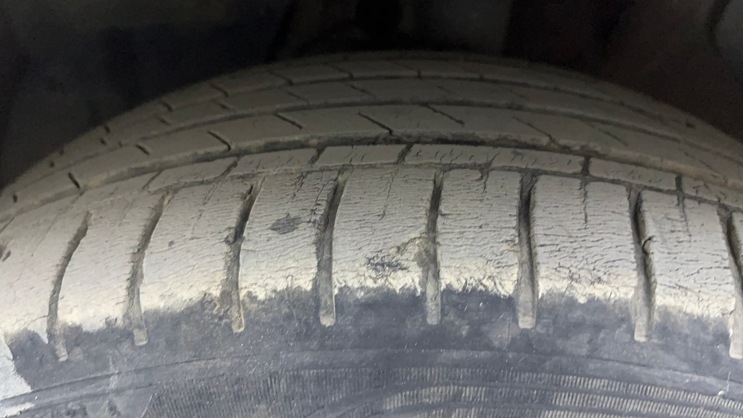 Used 2023 MG Motors Hector Sharp 1.5 Petrol CVT Petrol Automatic tyres LEFT FRONT TYRE TREAD VIEW