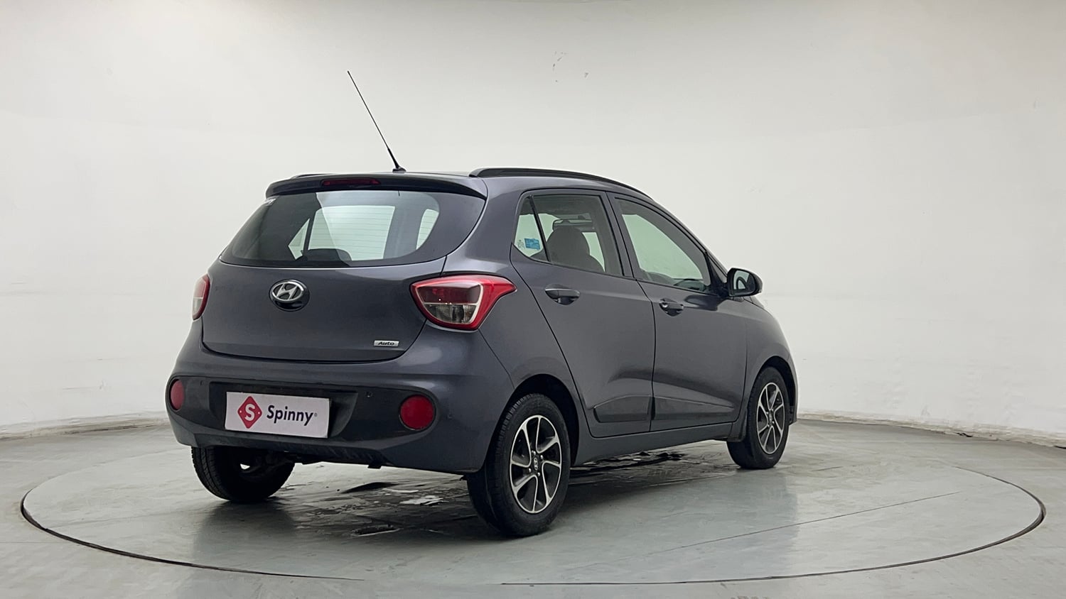 Used 2017 Hyundai Grand i10 Sportz (O) AT 1.2 Kappa VTVT Petrol Automatic exterior RIGHT REAR CORNER VIEW