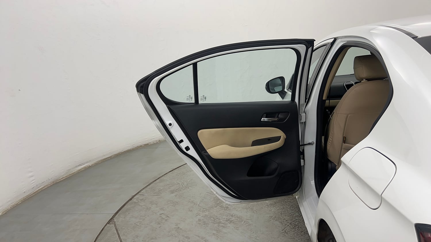 Used 2022 Honda City V CVT Petrol Petrol Automatic interior LEFT REAR DOOR OPEN VIEW