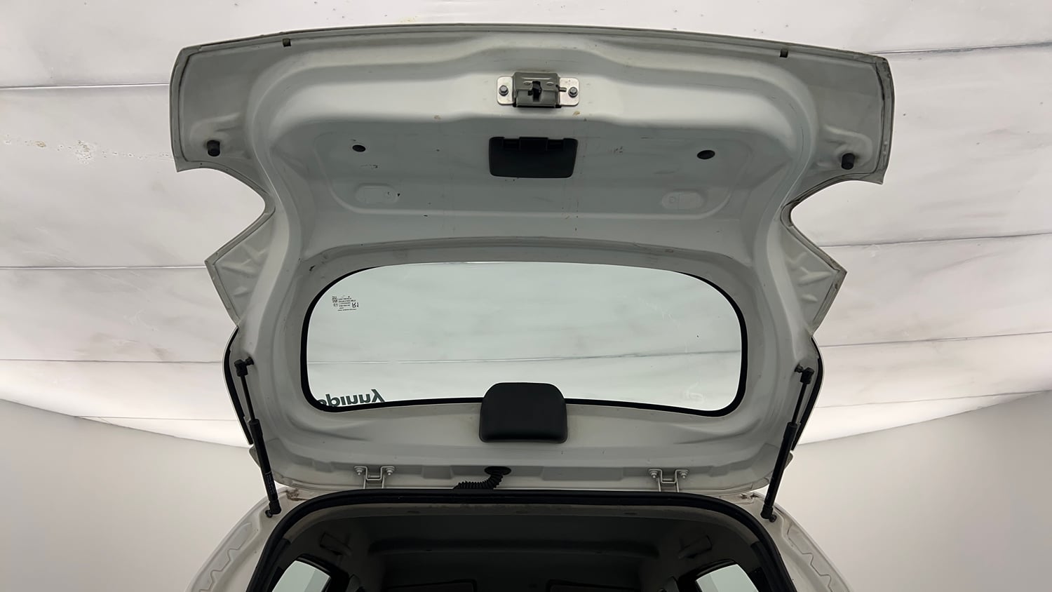 Used 2018 Renault Kwid RXT Petrol Manual interior DICKY DOOR OPEN VIEW