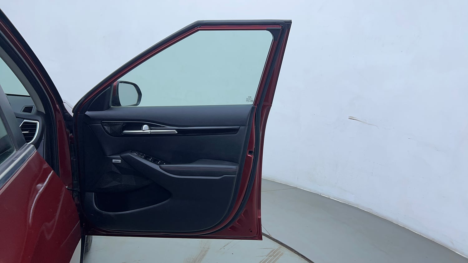 Used 2020 Kia Seltos GTX Plus DCT 1.4 Petrol Automatic interior RIGHT FRONT DOOR OPEN VIEW
