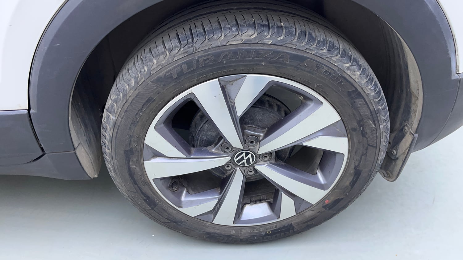 Used 2022 Volkswagen Taigun Topline 1.0 TSI AT Petrol Automatic tyres LEFT REAR TYRE RIM VIEW