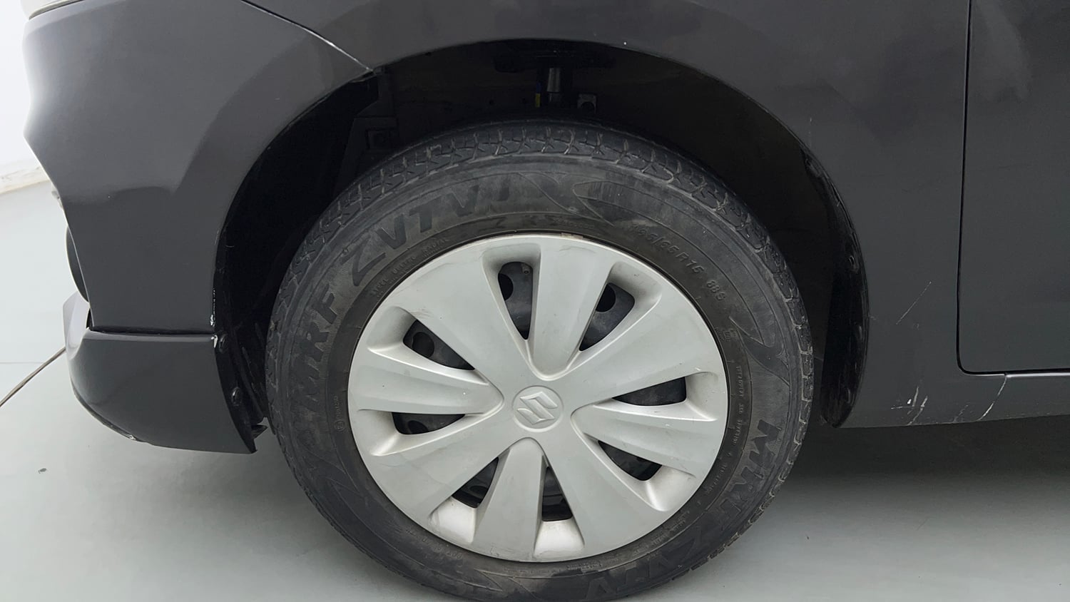 Used 2018 Maruti Suzuki Ertiga VXI Petrol Manual tyres LEFT FRONT TYRE RIM VIEW