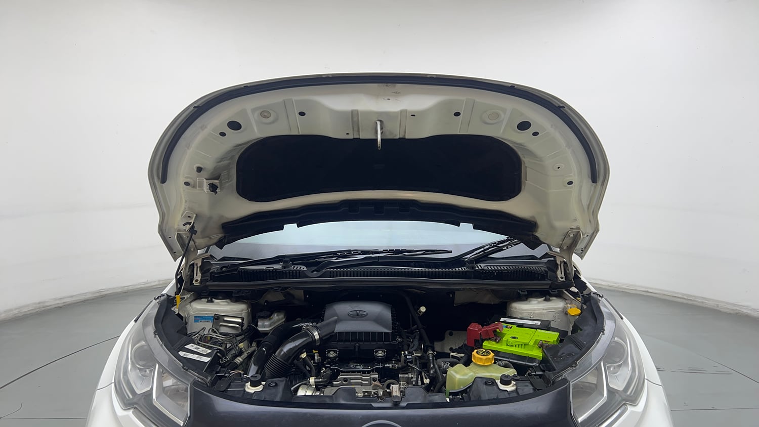Used 2023 Tata Nexon XZ Plus (S) Petrol Manual engine ENGINE & BONNET OPEN FRONT VIEW