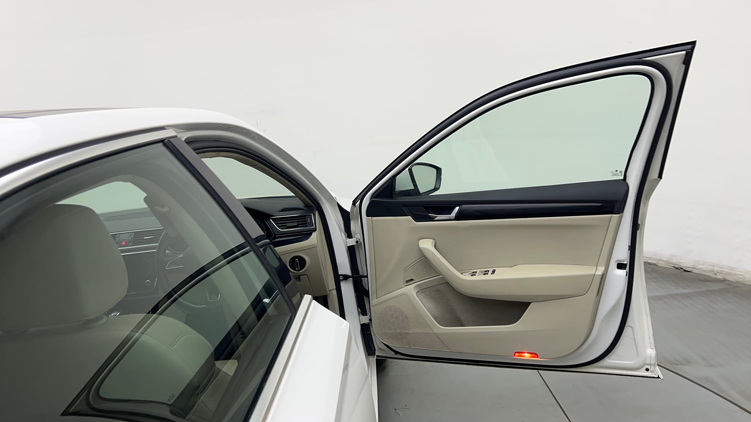 Used 2018 Skoda Superb L&K TSI AT Petrol Automatic interior RIGHT FRONT DOOR OPEN VIEW