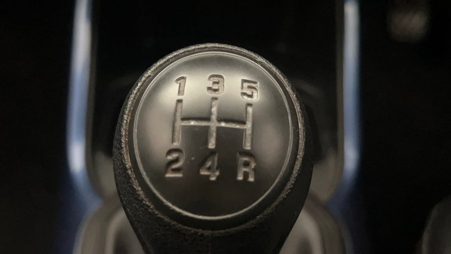 Used 2022 Maruti Suzuki Ignis Sigma 1.2 MT Petrol Manual interior GEAR  KNOB VIEW