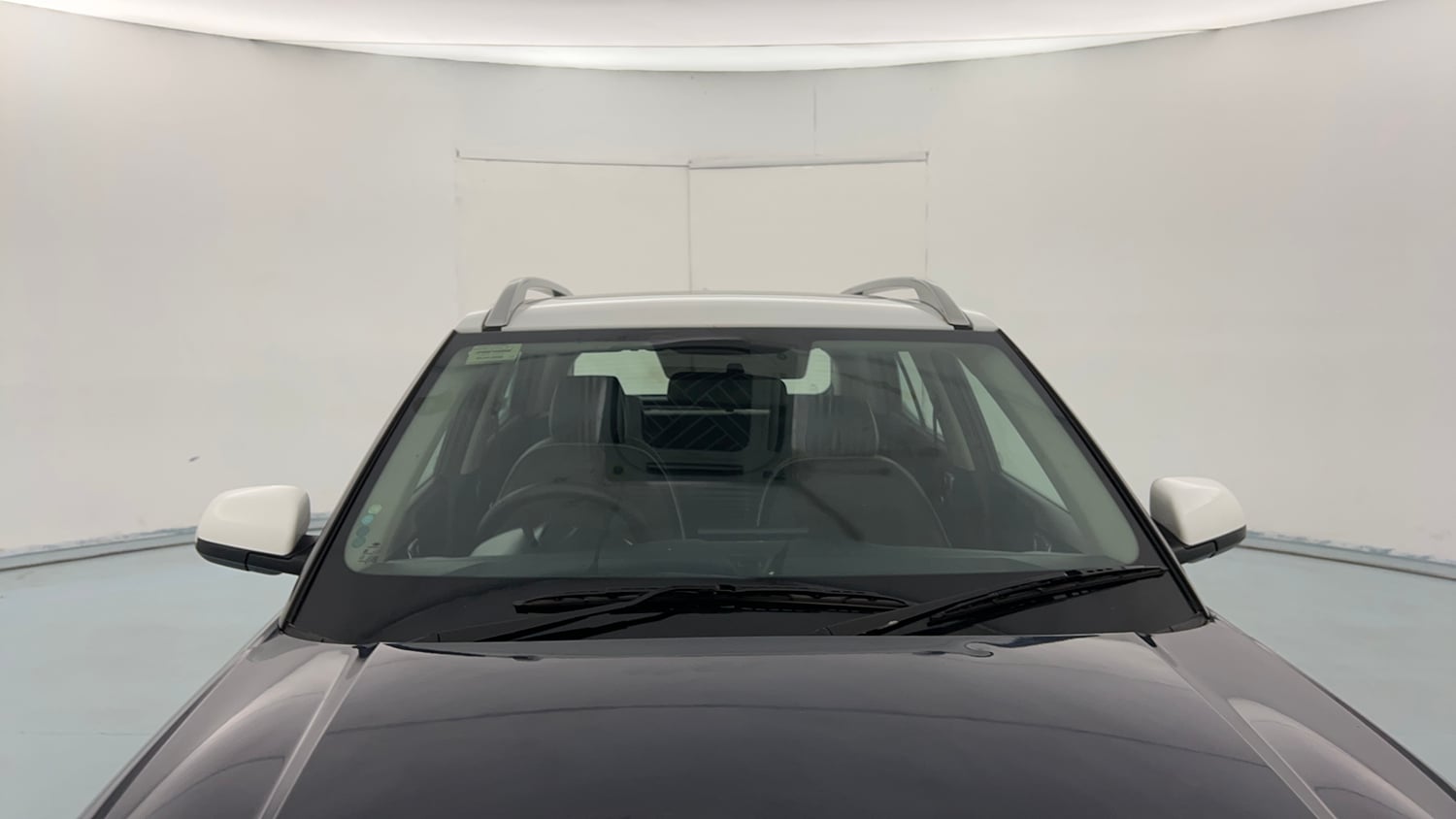 Used 2020 Hyundai Venue SX 1.4 CRDi Dual Tone Diesel Manual exterior FRONT WINDSHIELD VIEW