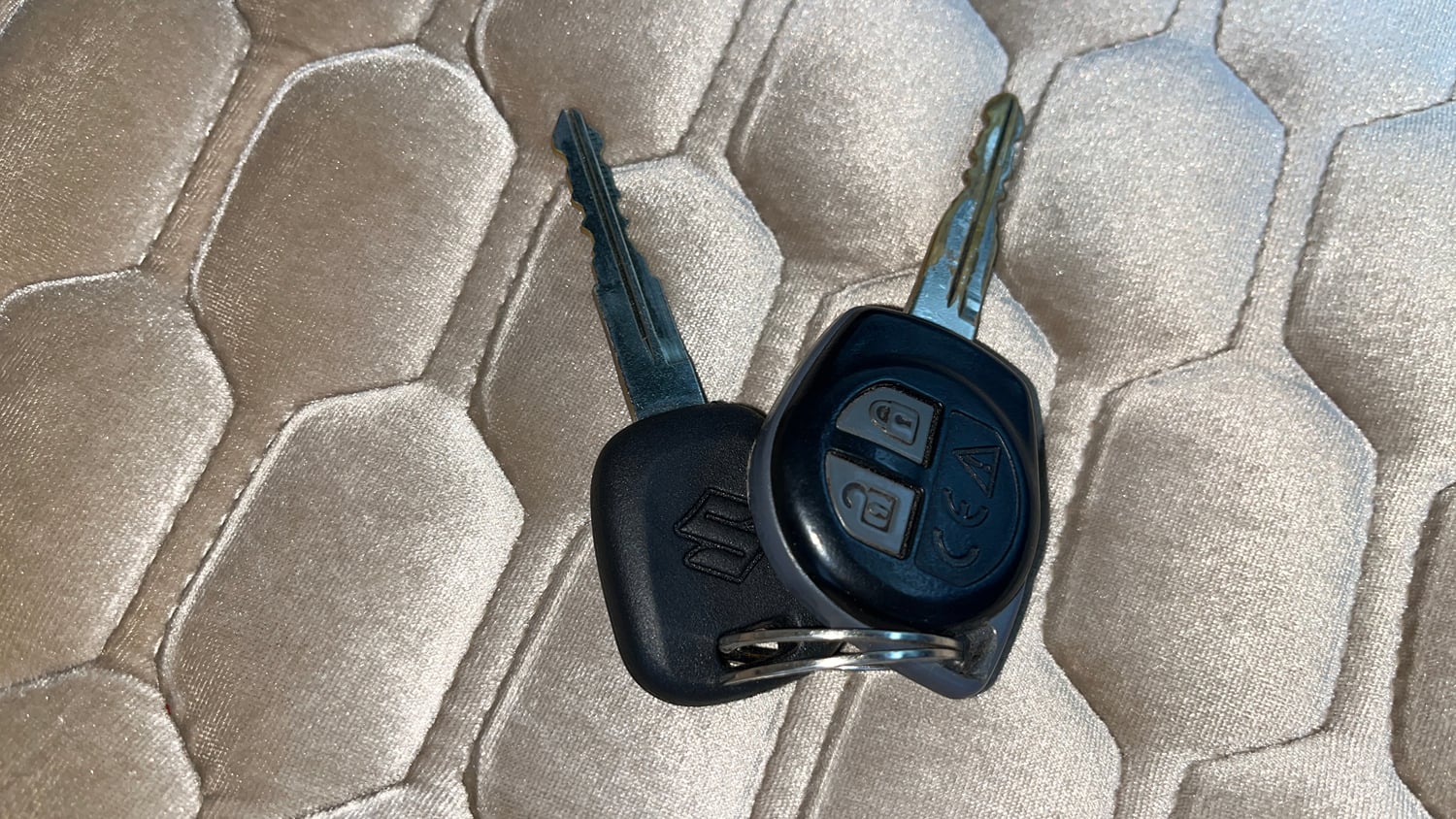 Used 2018 Maruti Suzuki Ciaz Delta 1.3 Hybrid Diesel Manual extra CAR KEY VIEW