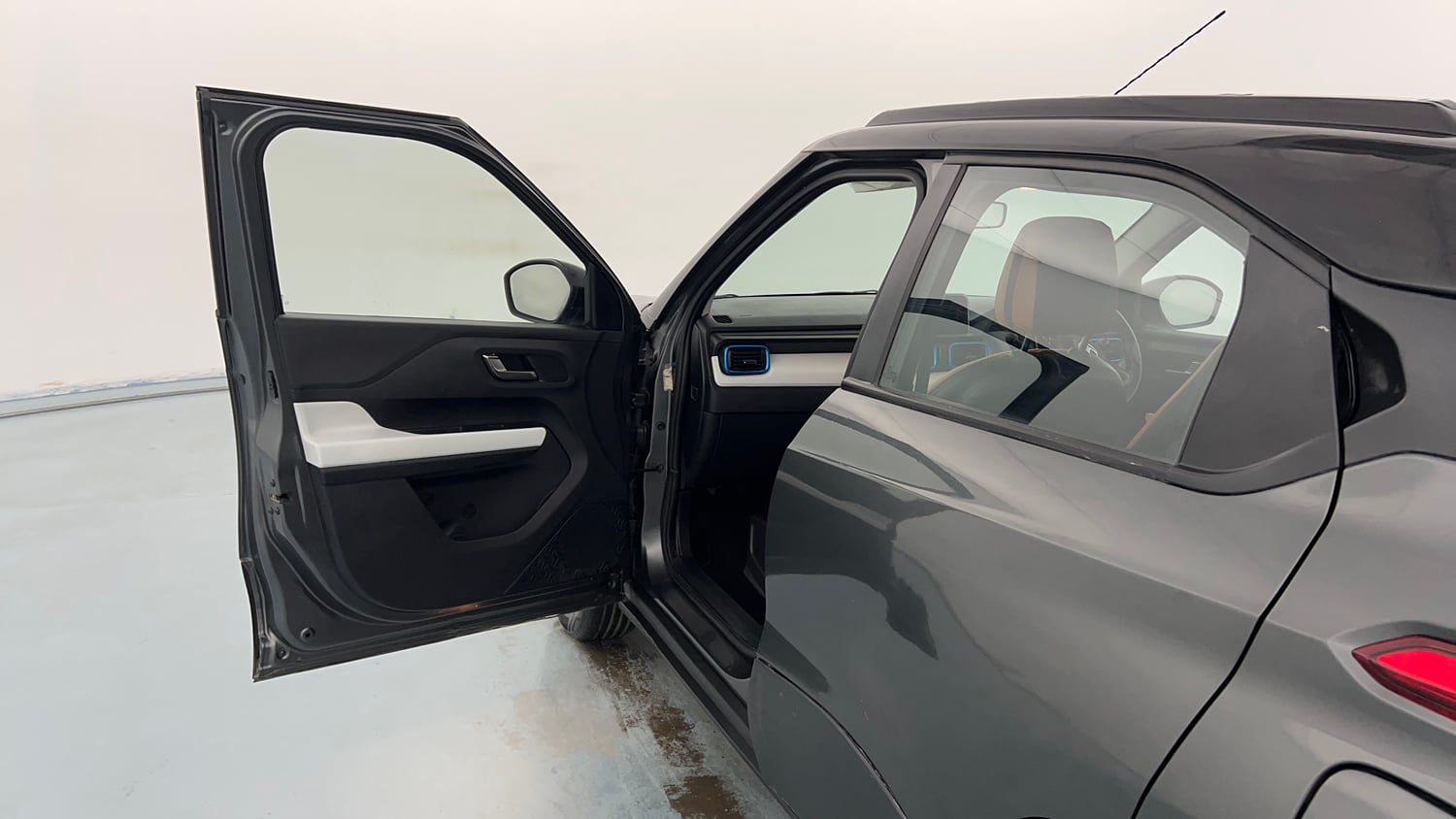 Used 2022 Tata Punch Creative Dual Tone Petrol Manual interior LEFT FRONT DOOR OPEN VIEW