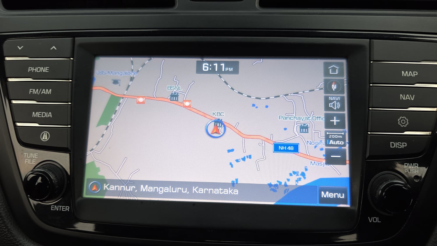 Used 2018 Hyundai Elite i20 Asta 1.2 Dual Tone Petrol Manual top_features GPS navigation system