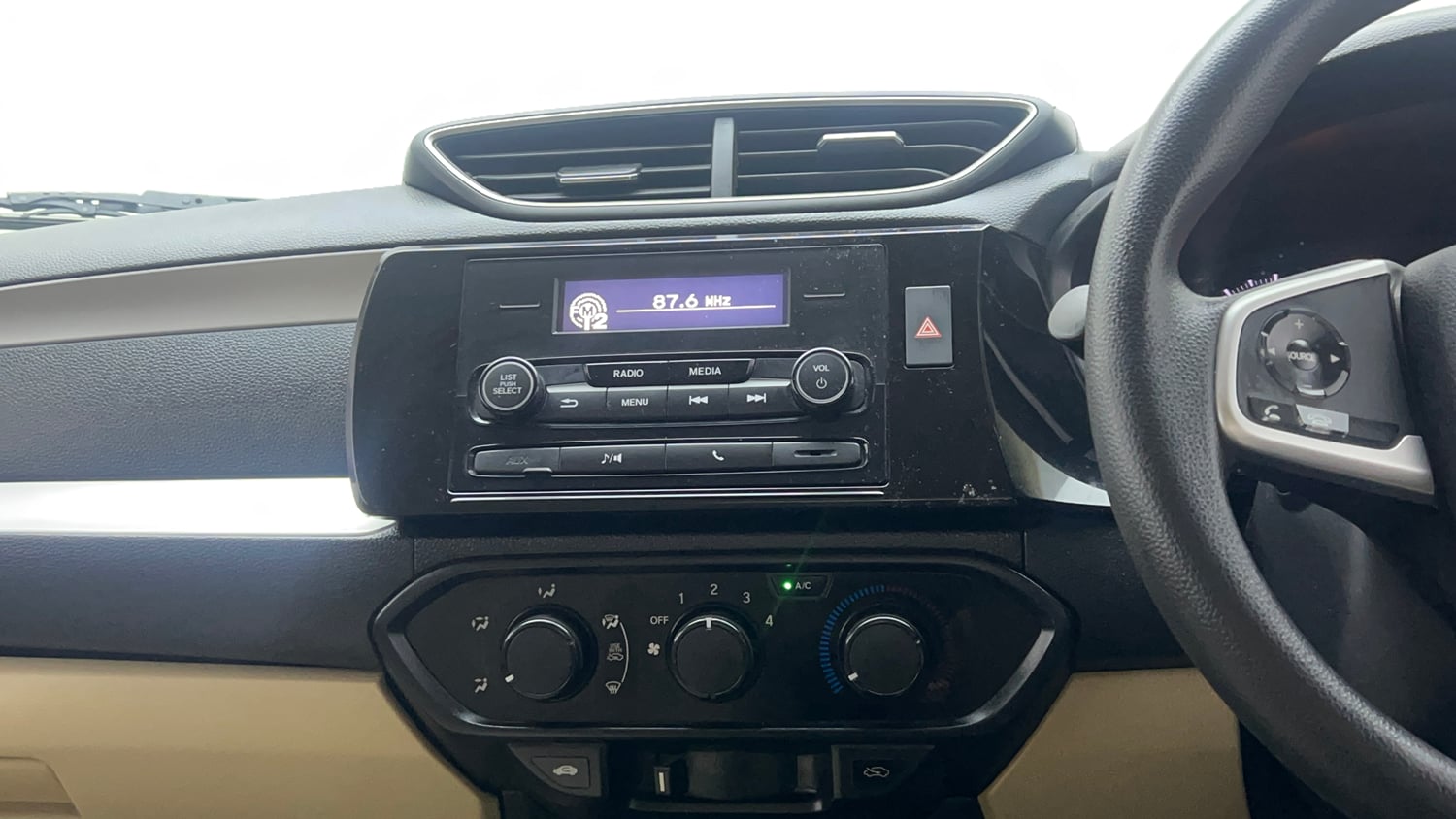 Used 2022 Honda Amaze S MT 1.2 Petrol Petrol Manual interior MUSIC SYSTEM & AC CONTROL VIEW