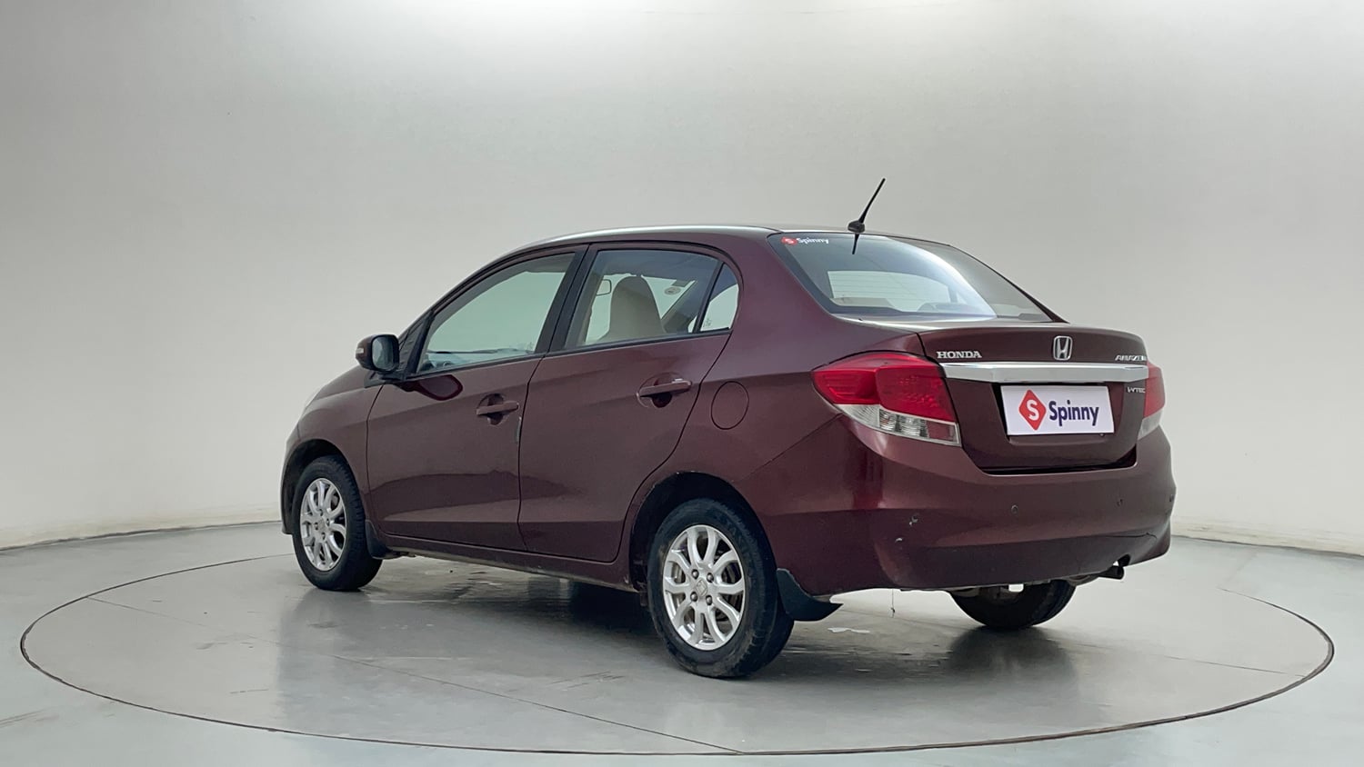 Used 2013 Honda Amaze 1.2 VX i-VTEC Petrol Manual exterior LEFT REAR CORNER VIEW