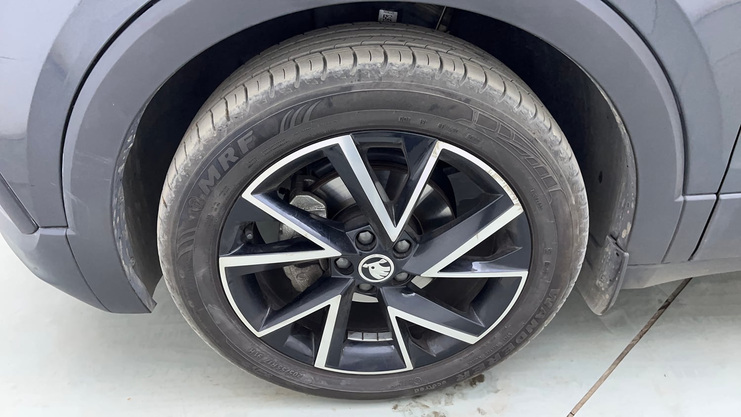 Used 2025 Skoda Kushaq Monte Carlo 1.0L TSI AT Petrol Automatic tyres LEFT FRONT TYRE RIM VIEW