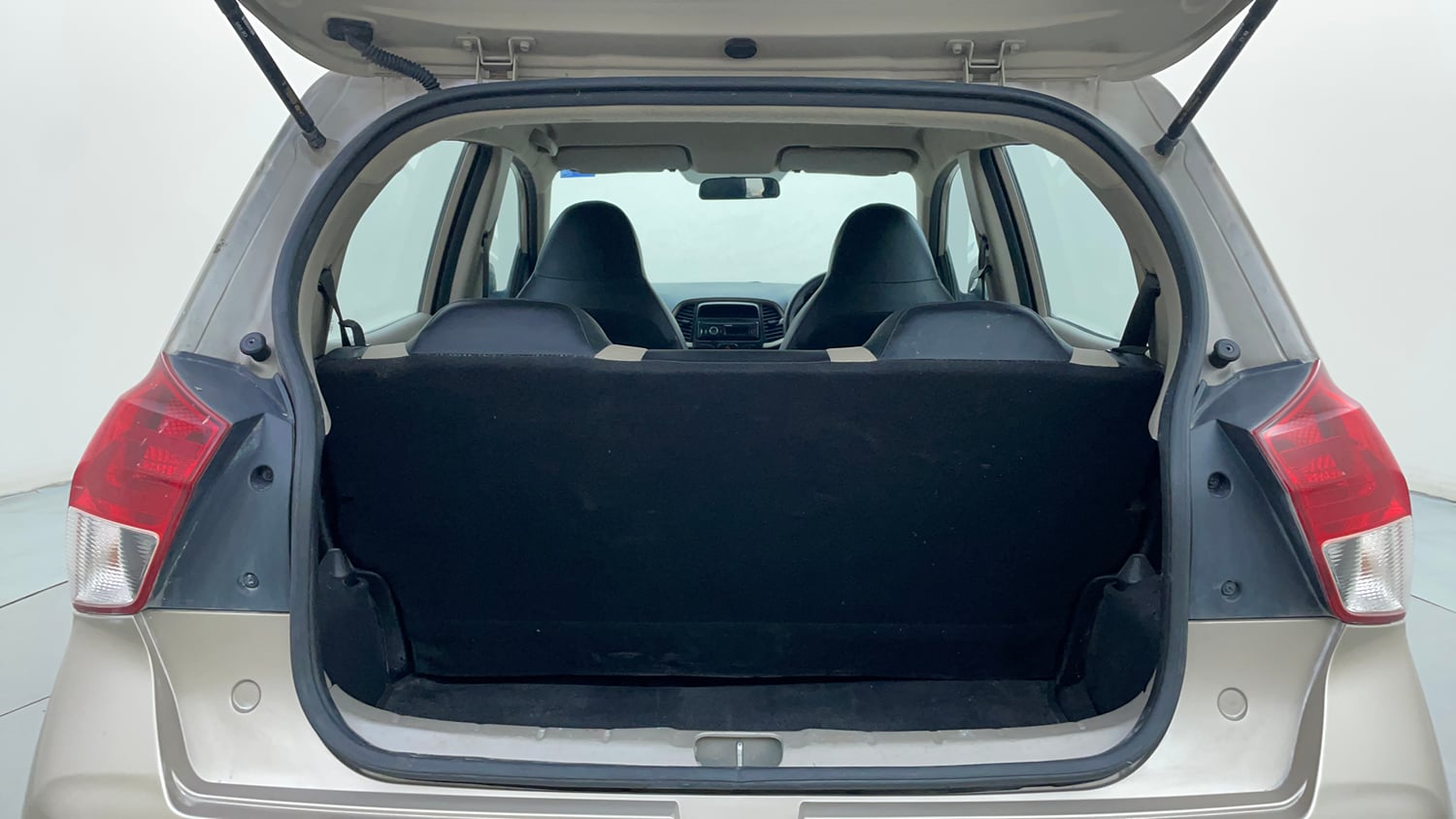 Used 2019 Hyundai Santro Era Executive Petrol Manual interior DICKY INSIDE VIEW
