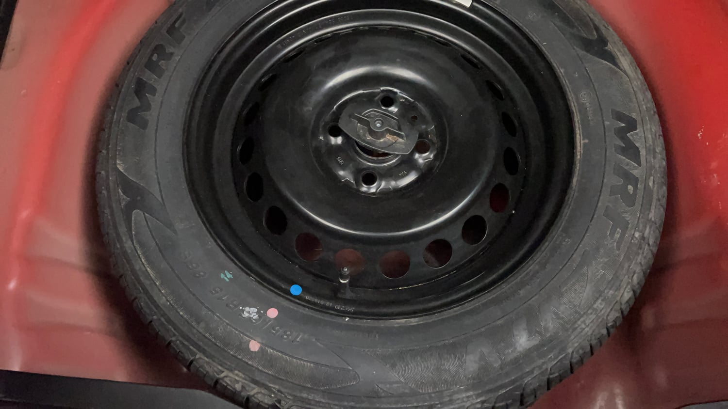 Used 2018 Maruti Suzuki Baleno Delta 1.2 Petrol Manual tyres SPARE TYRE VIEW