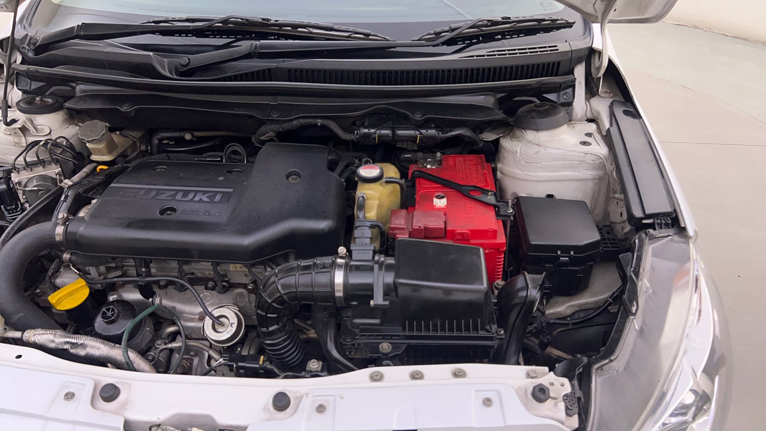 Used 2016 Maruti Suzuki Ciaz ZDi+ SHVS Diesel Manual engine ENGINE LEFT SIDE HINGE & APRON VIEW