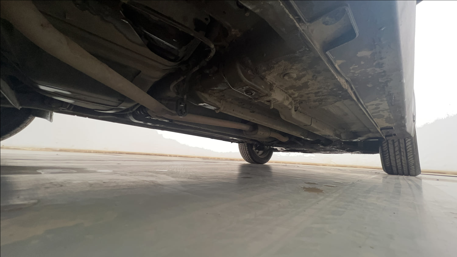 Used 2017 Hyundai Creta SX Plus 1.6 AT Petrol Petrol Automatic extra REAR RIGHT UNDERBODY VIEW