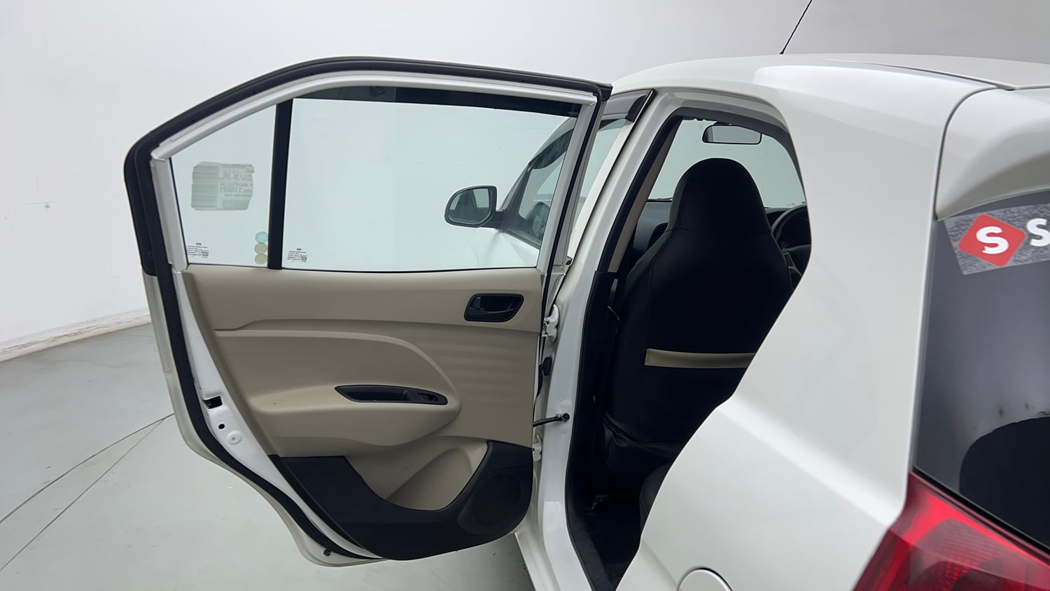 Used 2020 Hyundai Santro Magna Petrol Manual interior LEFT REAR DOOR OPEN VIEW