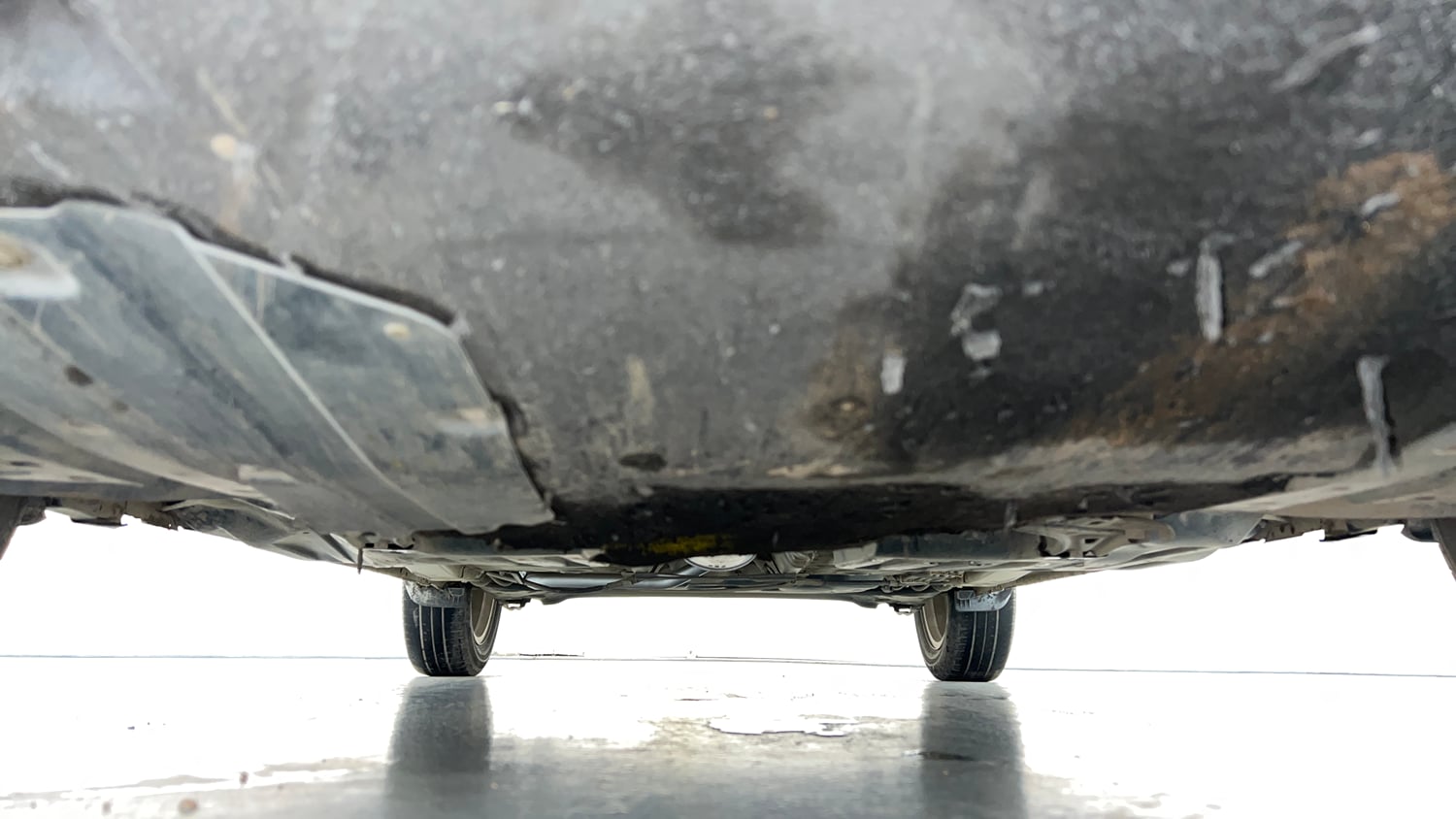 Used 2020 Maruti Suzuki Dzire ZXi Petrol Manual extra FRONT LEFT UNDERBODY VIEW