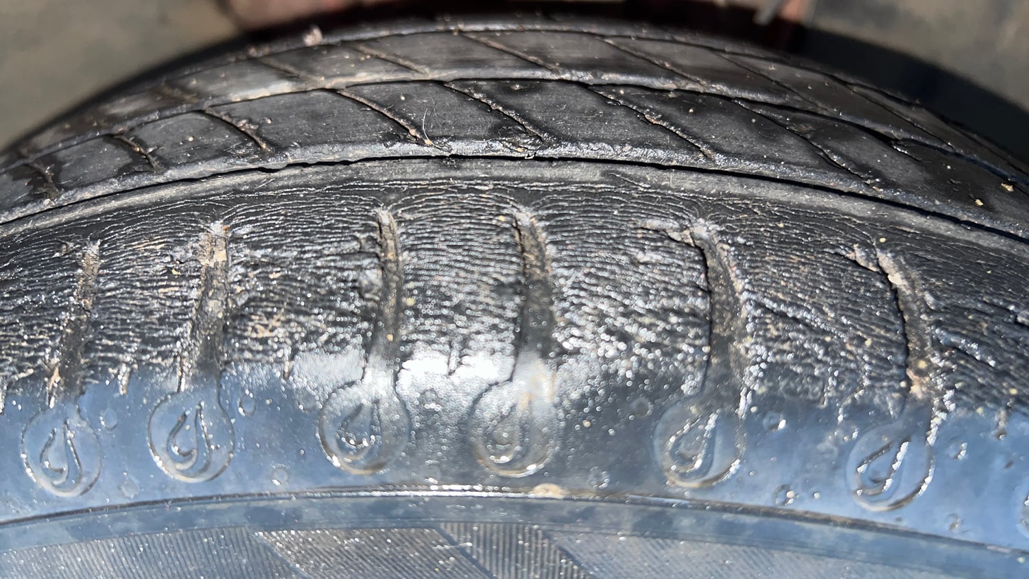 Used 2021 Tata Tiago XT Petrol Manual tyres RIGHT FRONT TYRE TREAD VIEW