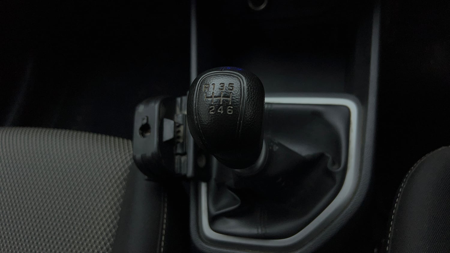Used 2018 Hyundai Creta E Plus 1.6 Petrol Petrol Manual interior GEAR  KNOB VIEW