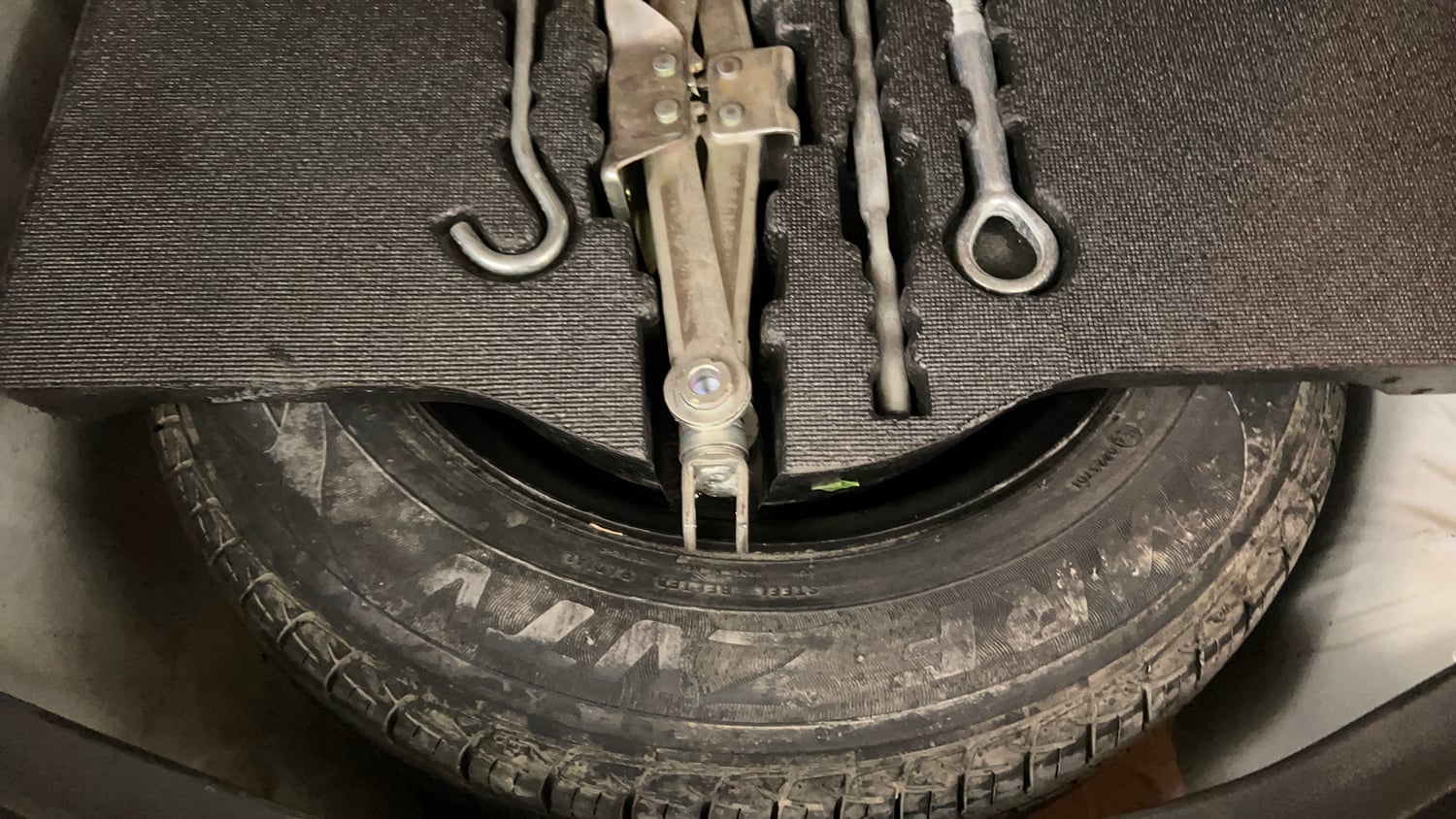 Used 2016 Honda Jazz SV Petrol Petrol Manual tyres SPARE TYRE VIEW