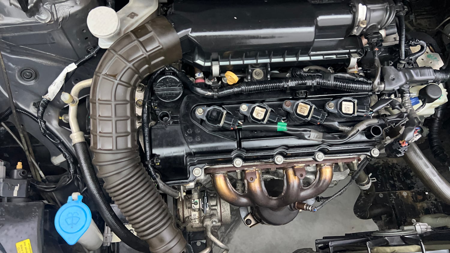 Used 2018 Maruti Suzuki Swift ZXi AMT Petrol Automatic engine ENGINE RIGHT SIDE VIEW