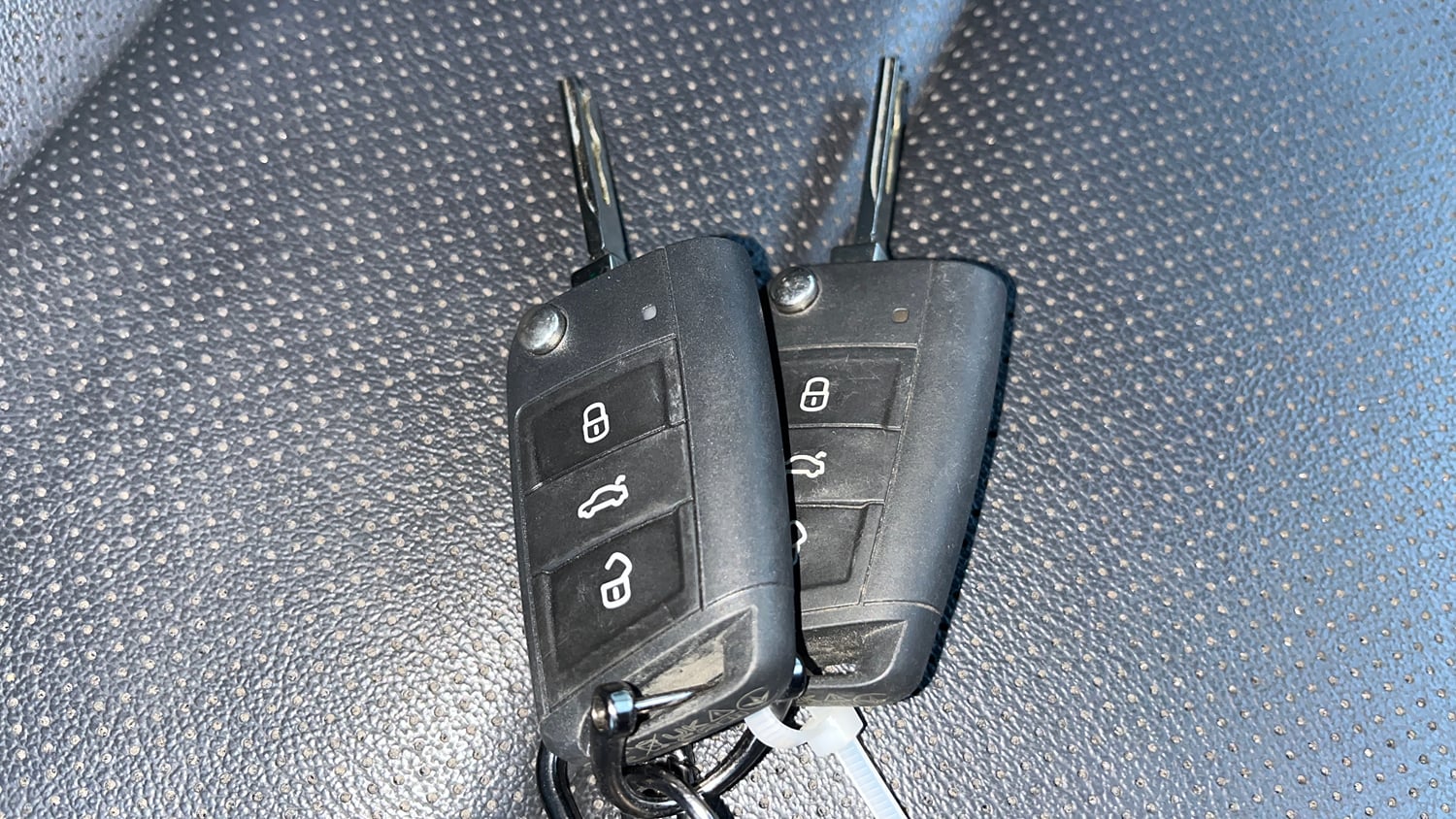 Used 2025 Skoda Kushaq Monte Carlo 1.0L TSI AT Petrol Automatic extra CAR KEY VIEW