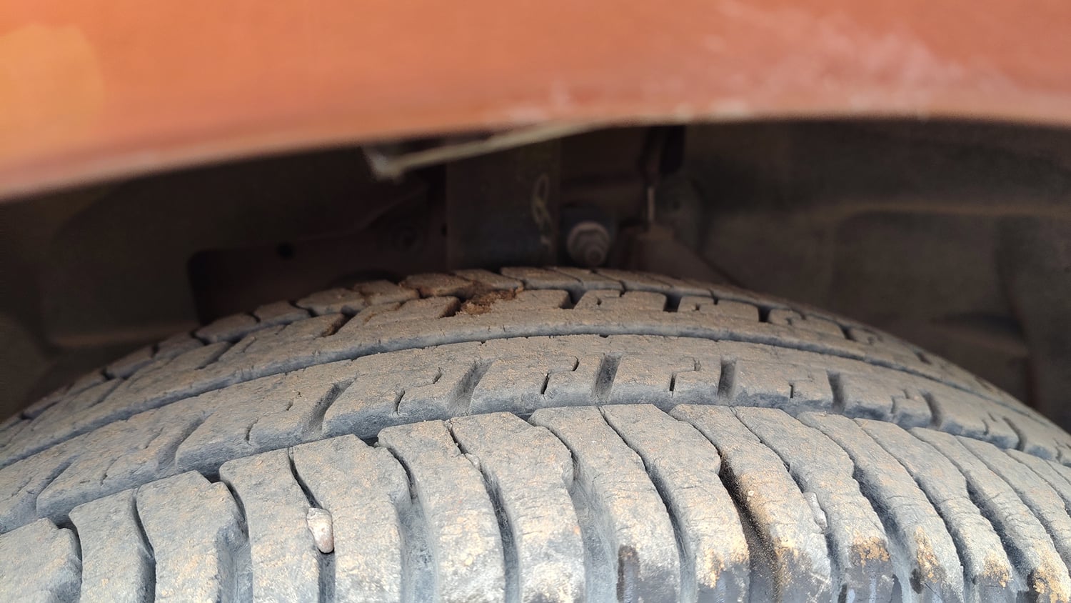 Used 2018 Ford EcoSport Titanium 1.5L Ti-VCT Petrol Manual tyres LEFT FRONT TYRE TREAD VIEW