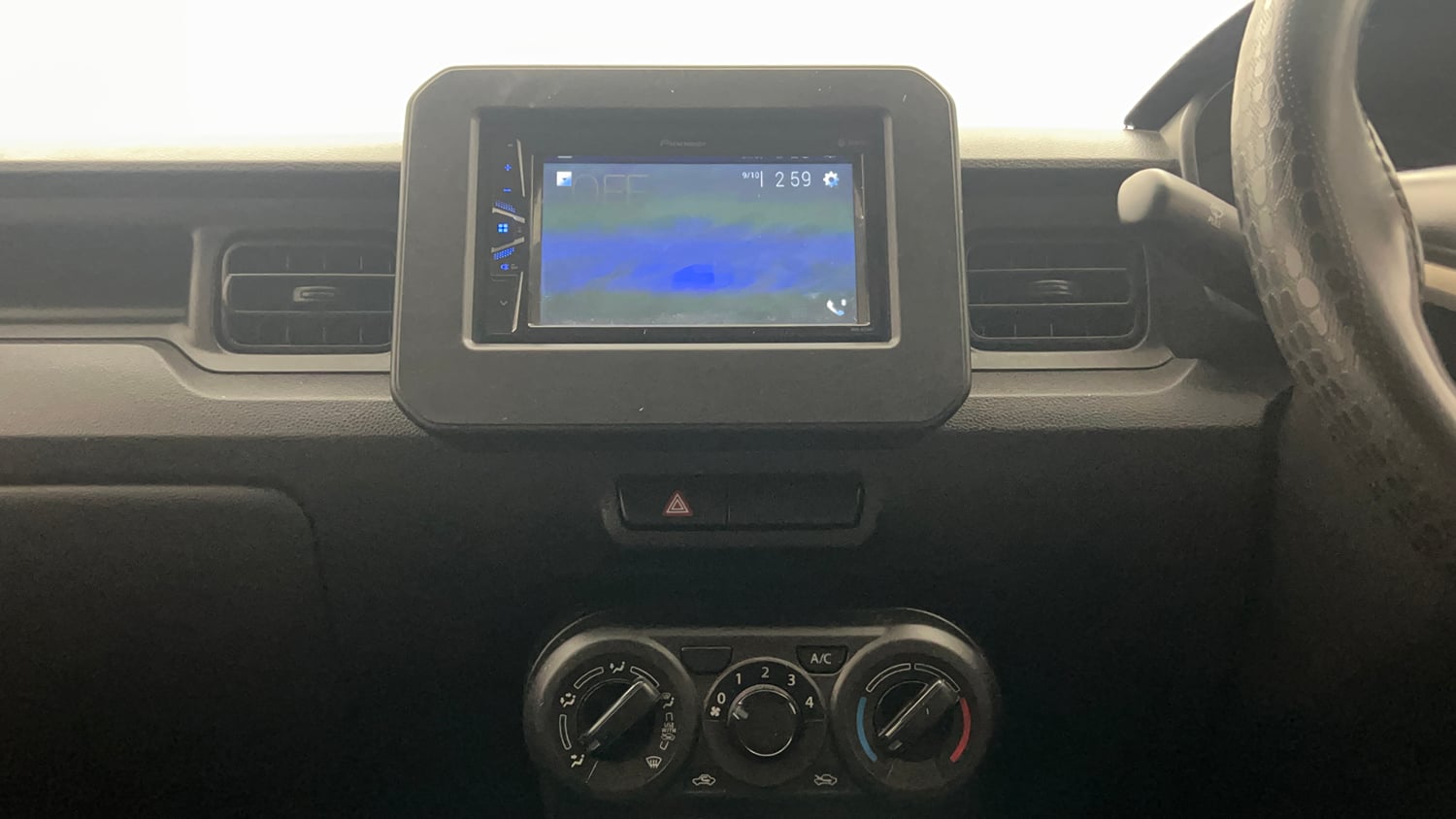 Used 2022 Maruti Suzuki Ignis Sigma 1.2 MT Petrol Manual interior MUSIC SYSTEM & AC CONTROL VIEW