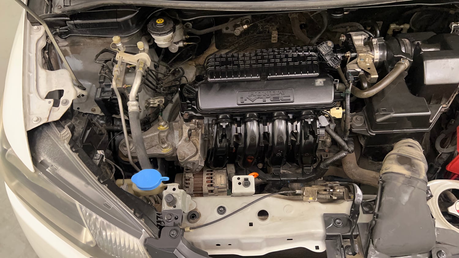 Used 2016 Honda Jazz SV Petrol Petrol Manual engine ENGINE RIGHT SIDE VIEW