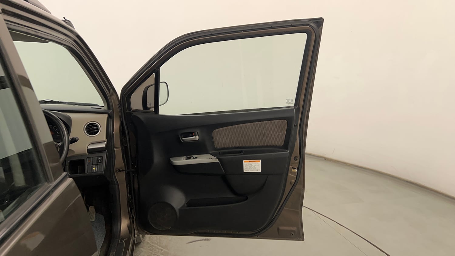 Used 2013 Maruti Suzuki Wagon R LXI CNG Cng Manual interior RIGHT FRONT DOOR OPEN VIEW