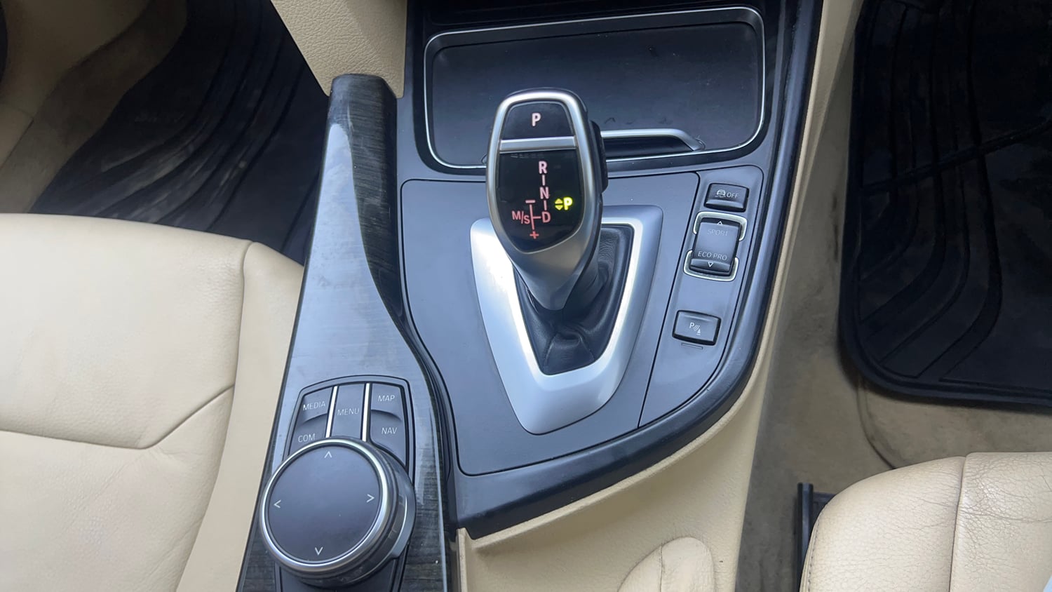 Used 2018 BMW 3 Series 320d Luxury Line Diesel Automatic interior GEAR  KNOB VIEW