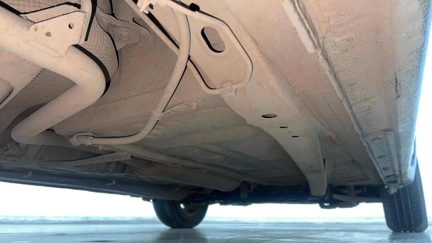 Used 2017 Maruti Suzuki Dzire ZXi AMT Petrol Automatic extra REAR RIGHT UNDERBODY VIEW