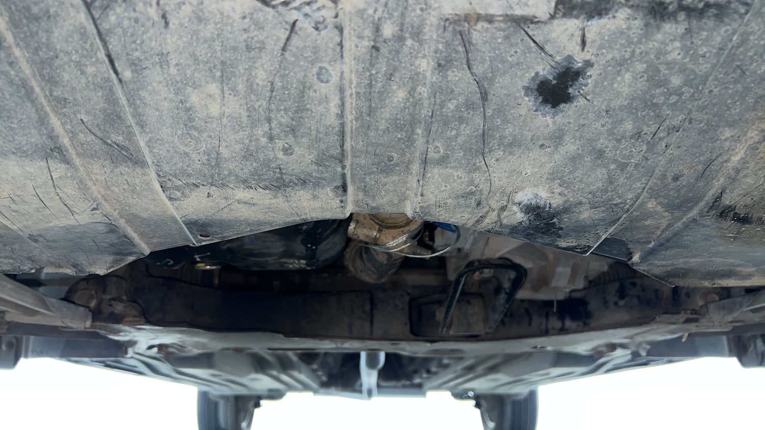 Used 2017 Maruti Suzuki Vitara Brezza ZDi+ Dual Tone Diesel Manual extra FRONT LEFT UNDERBODY VIEW