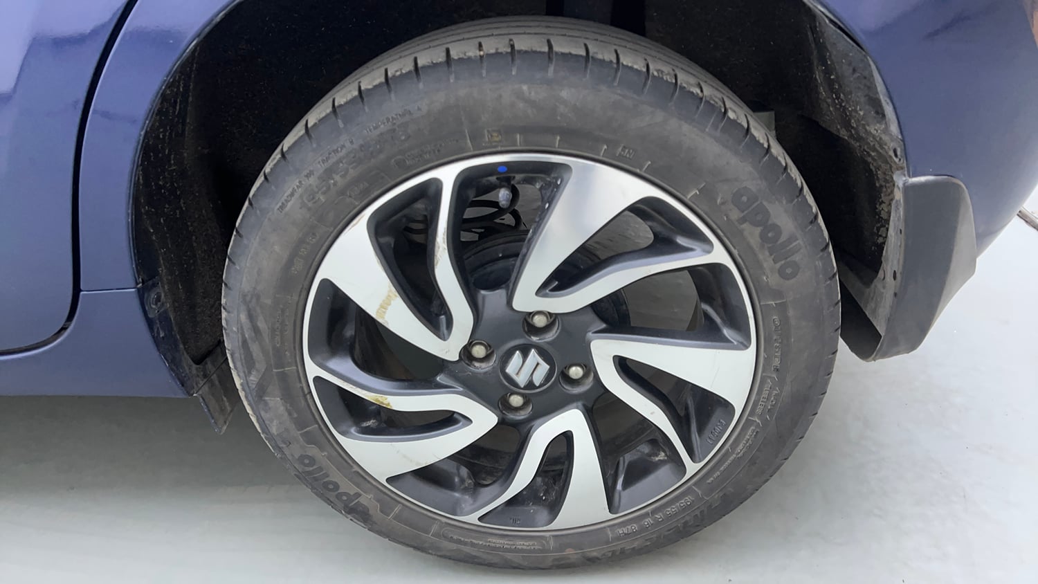 Used 2021 Maruti Suzuki Baleno Zeta Petrol Manual tyres LEFT REAR TYRE RIM VIEW