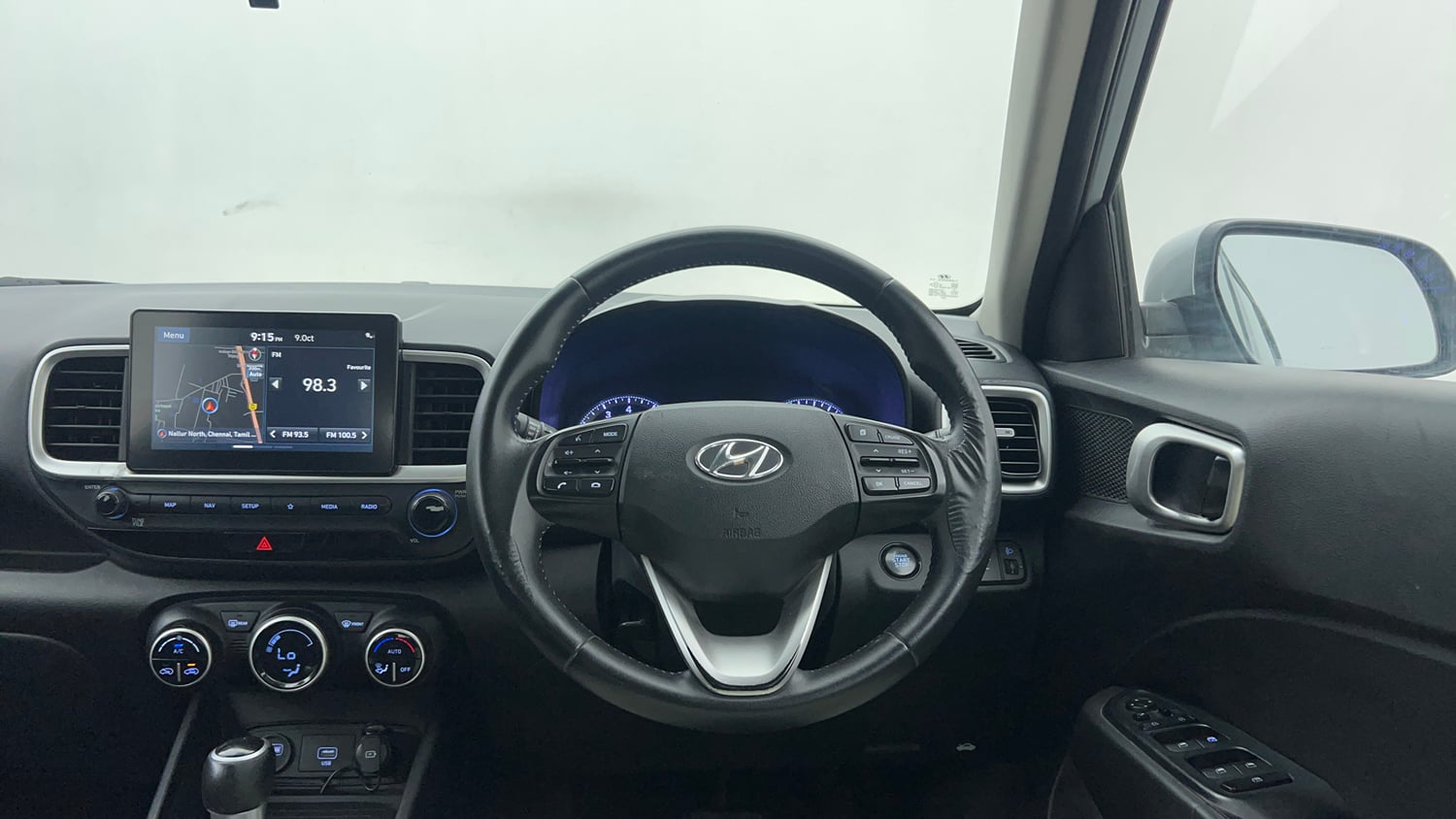 Used 2019 Hyundai Venue SX Plus 1.0 Turbo DCT Petrol Automatic interior STEERING VIEW