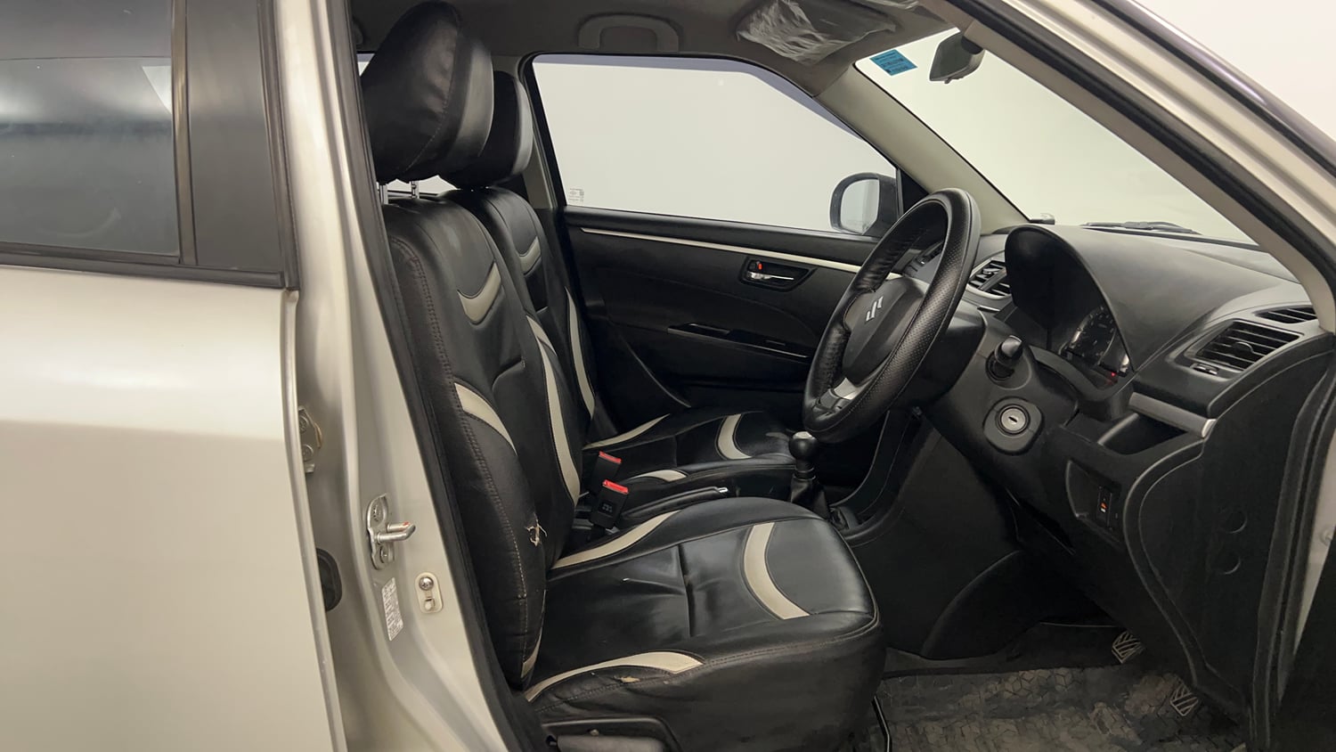 Used 2013 Maruti Suzuki Swift VXi Petrol Manual interior RIGHT SIDE FRONT DOOR CABIN VIEW