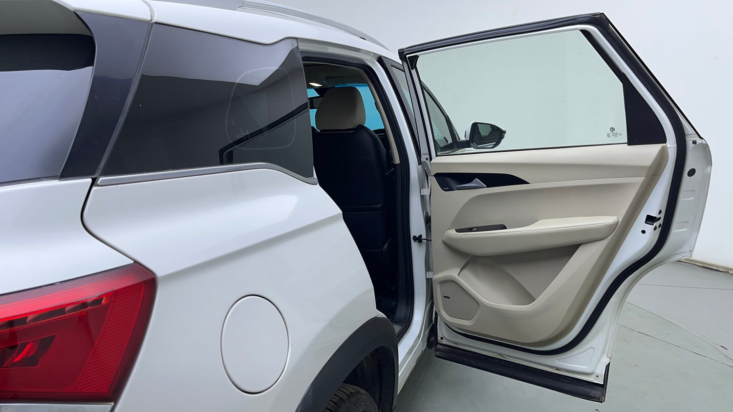 Used 2023 MG Motors Hector Sharp 1.5 Petrol CVT Petrol Automatic interior RIGHT REAR DOOR OPEN VIEW