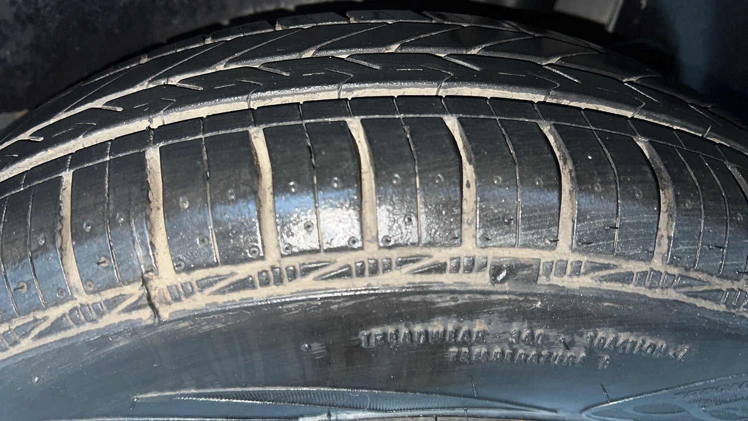 Used 2017 Maruti Suzuki Dzire VXi AMT Petrol Automatic tyres LEFT REAR TYRE TREAD VIEW