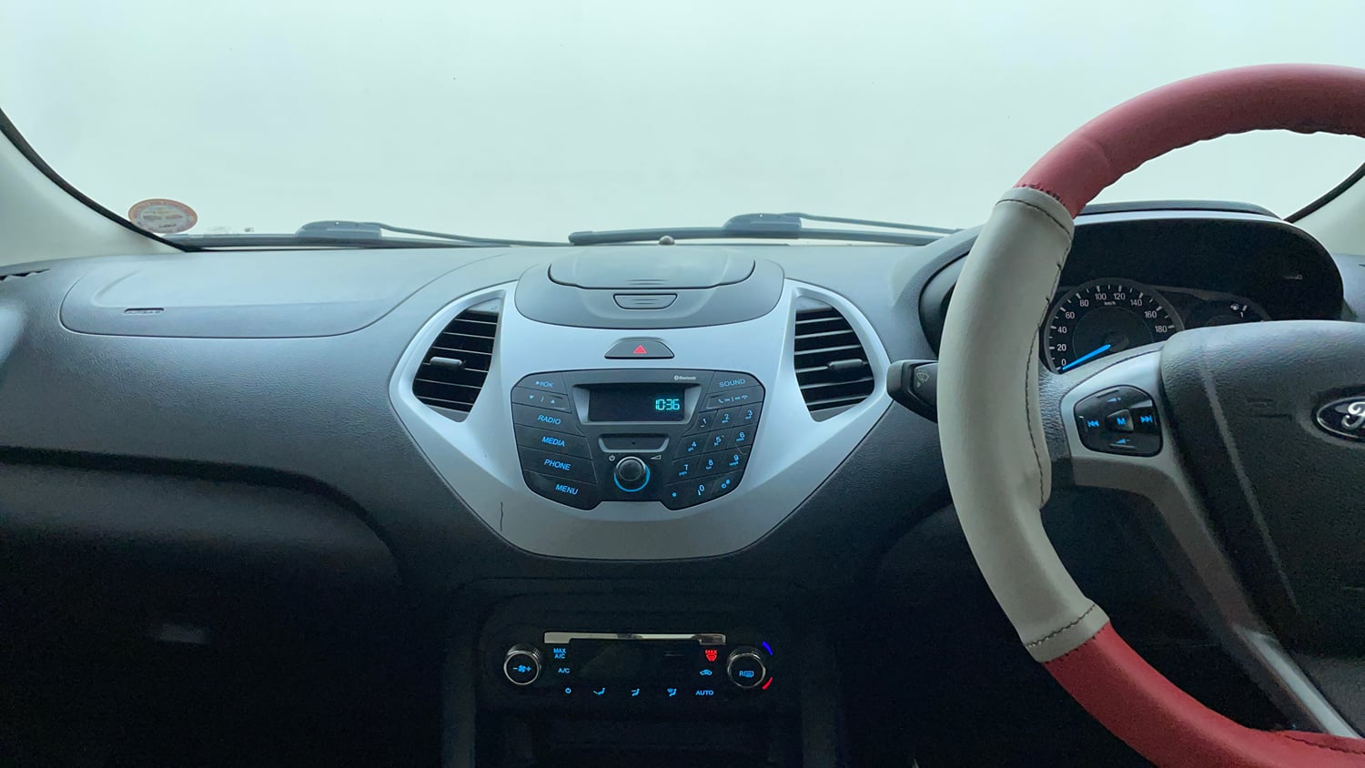 Used 2015 Ford Figo Titanium1.5 TDCi Diesel Manual interior MUSIC SYSTEM & AC CONTROL VIEW