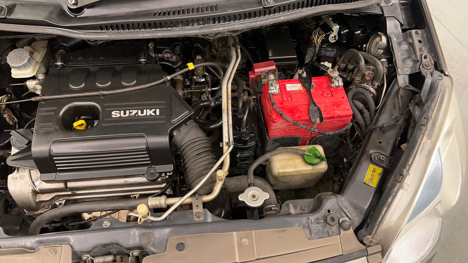 Used 2013 Maruti Suzuki Wagon R LXI CNG Cng Manual engine ENGINE LEFT SIDE VIEW