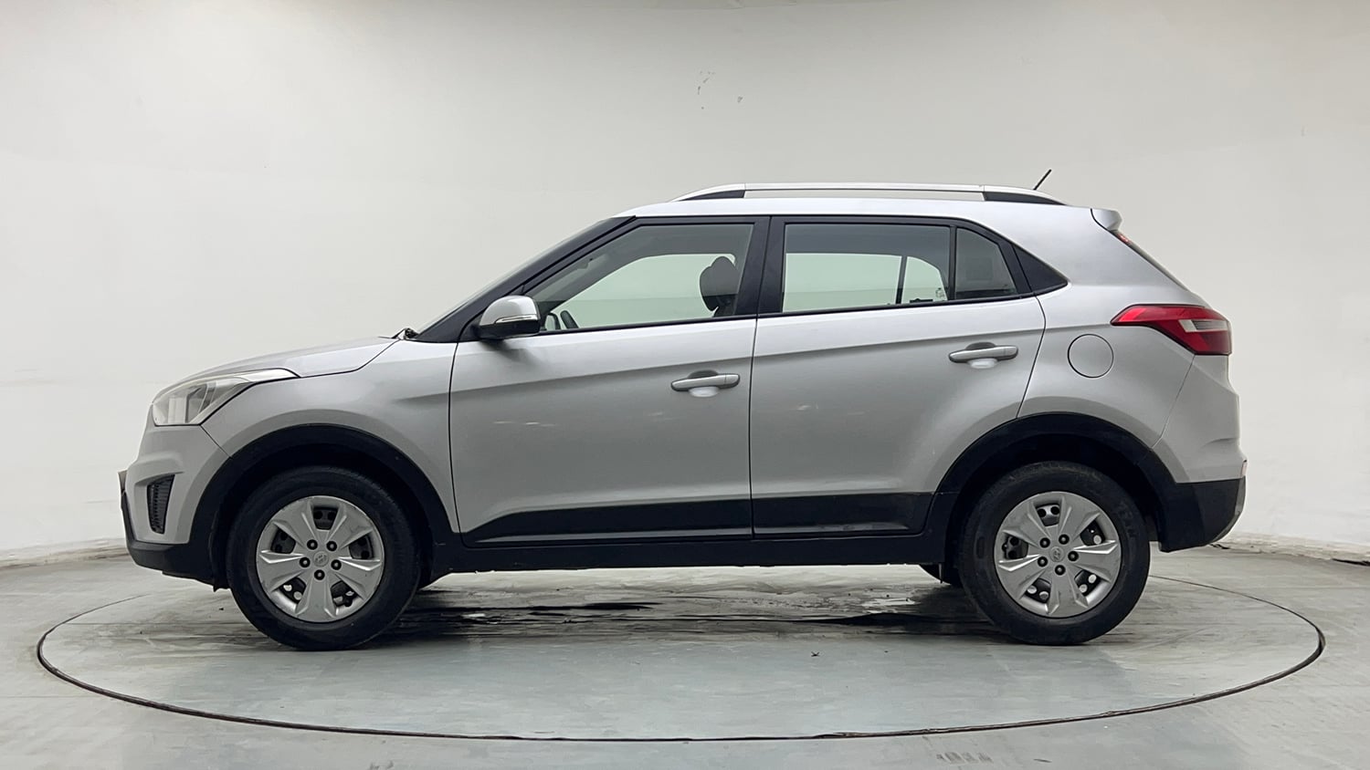 Used 2018 Hyundai Creta E Plus 1.6 Petrol Petrol Manual exterior LEFT SIDE VIEW