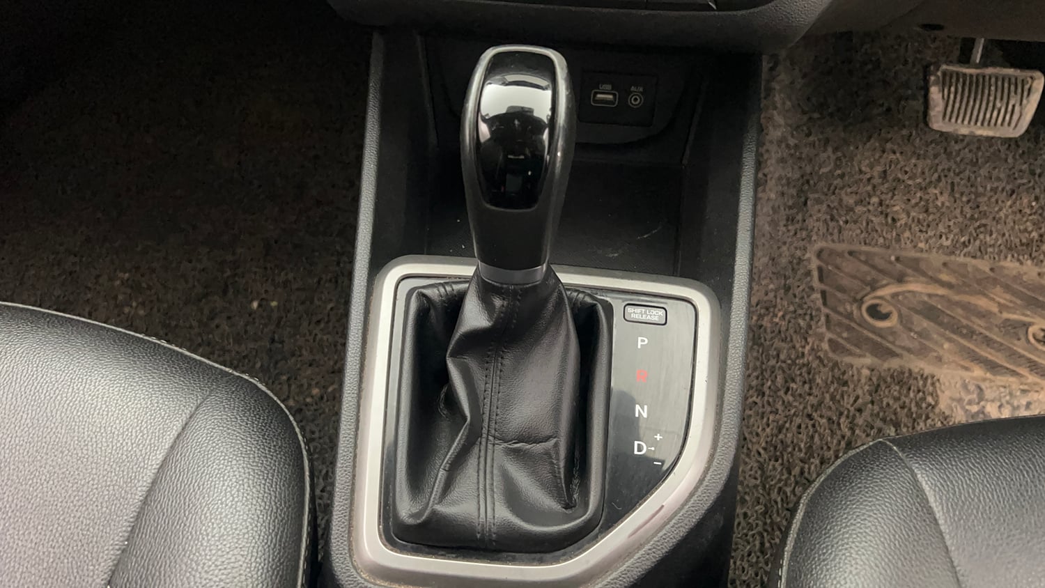 Used 2017 Hyundai Creta SX Plus 1.6 AT Petrol Petrol Automatic interior GEAR  KNOB VIEW
