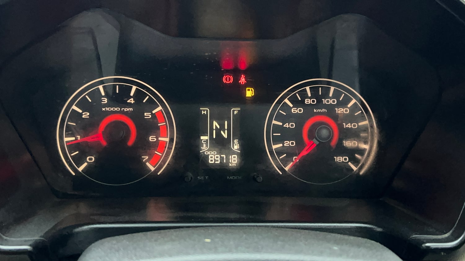 Used 2017 Mahindra KUV100 K4 6 STR Petrol Manual interior CLUSTERMETER VIEW